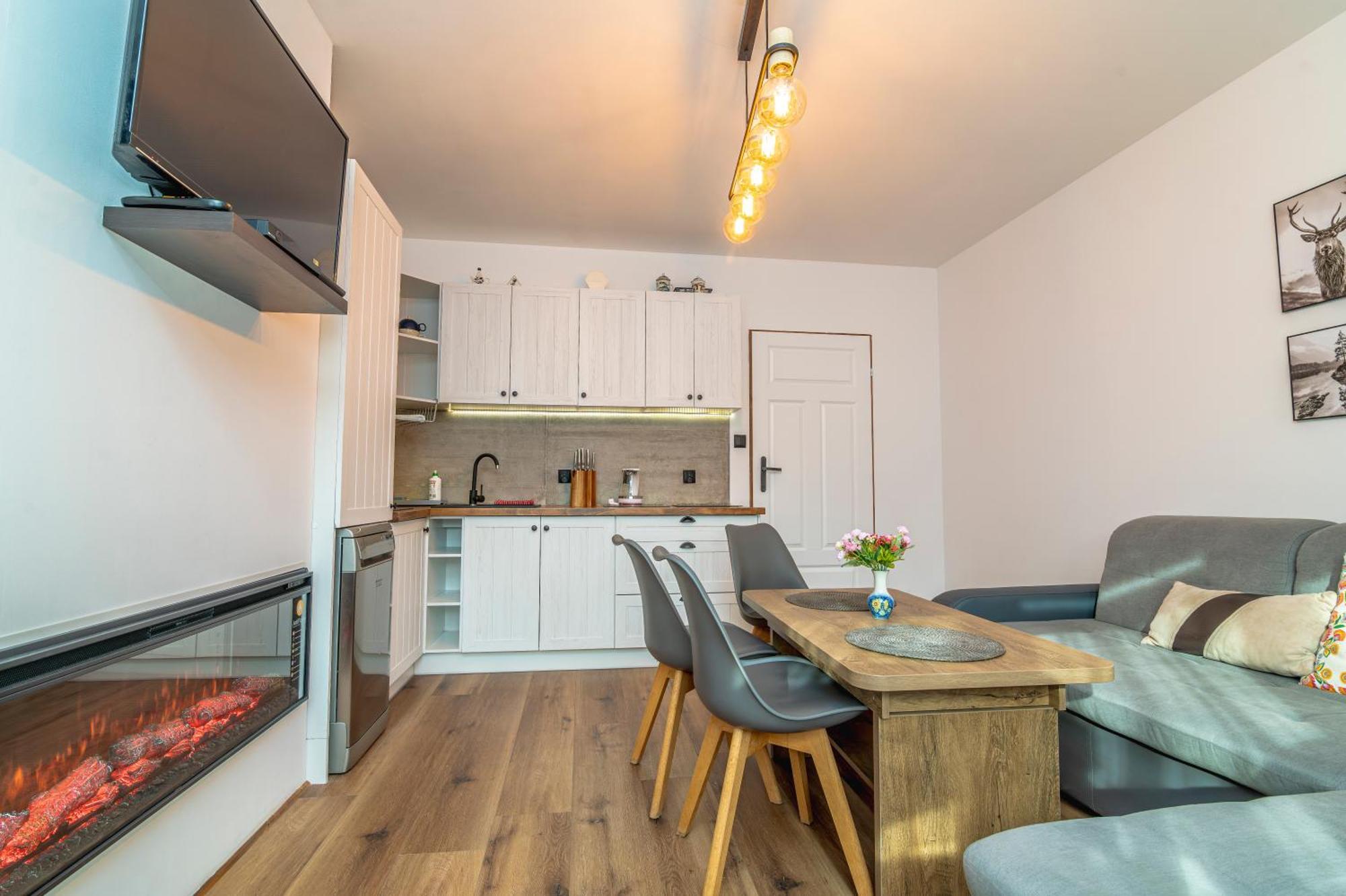 Apartament Cztery Pory Roku Białka Esterno foto